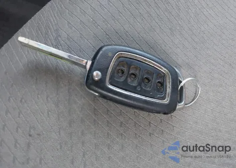 2016 Hyundai Santa Fe Sport 2.4L z USA, uszkodzony, nr VIN 5XYZUDLB6GG365528